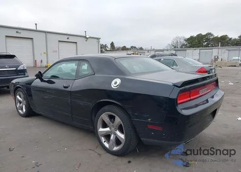 2013 Dodge Challenger Sxt z USA, uszkodzony, nr VIN 2C3CDYAG9DH649457